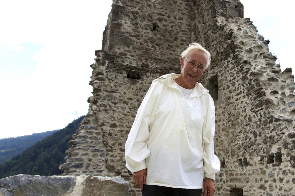 Burg Hochjuvalt, Gebäudeaufnahme, Felix Nöthiger