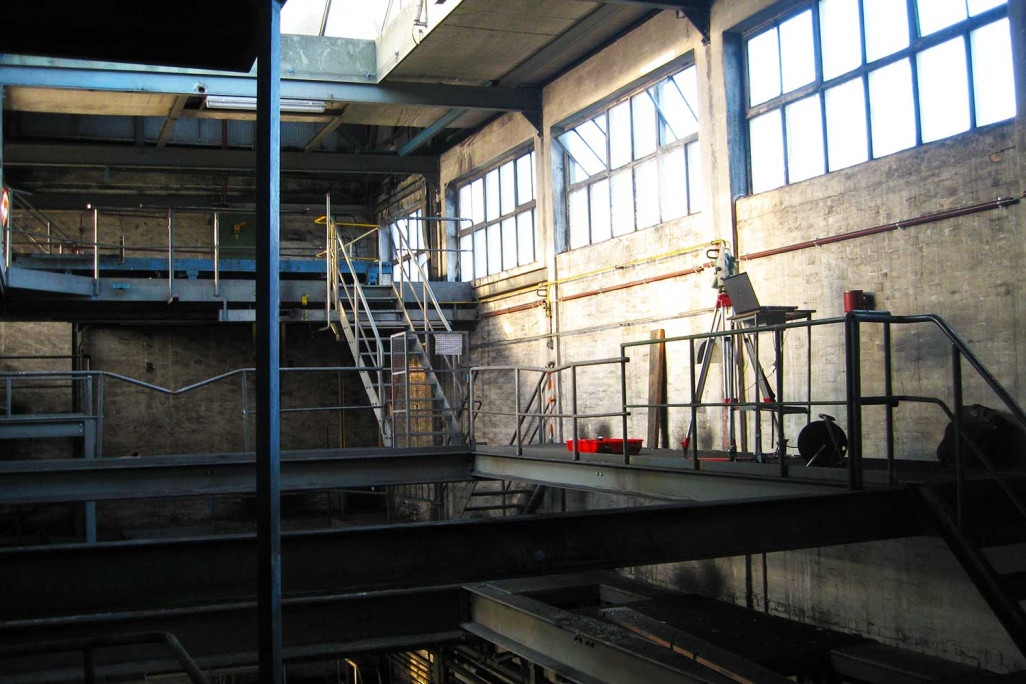 Gebäudeaufnahme Industriegebäude innen