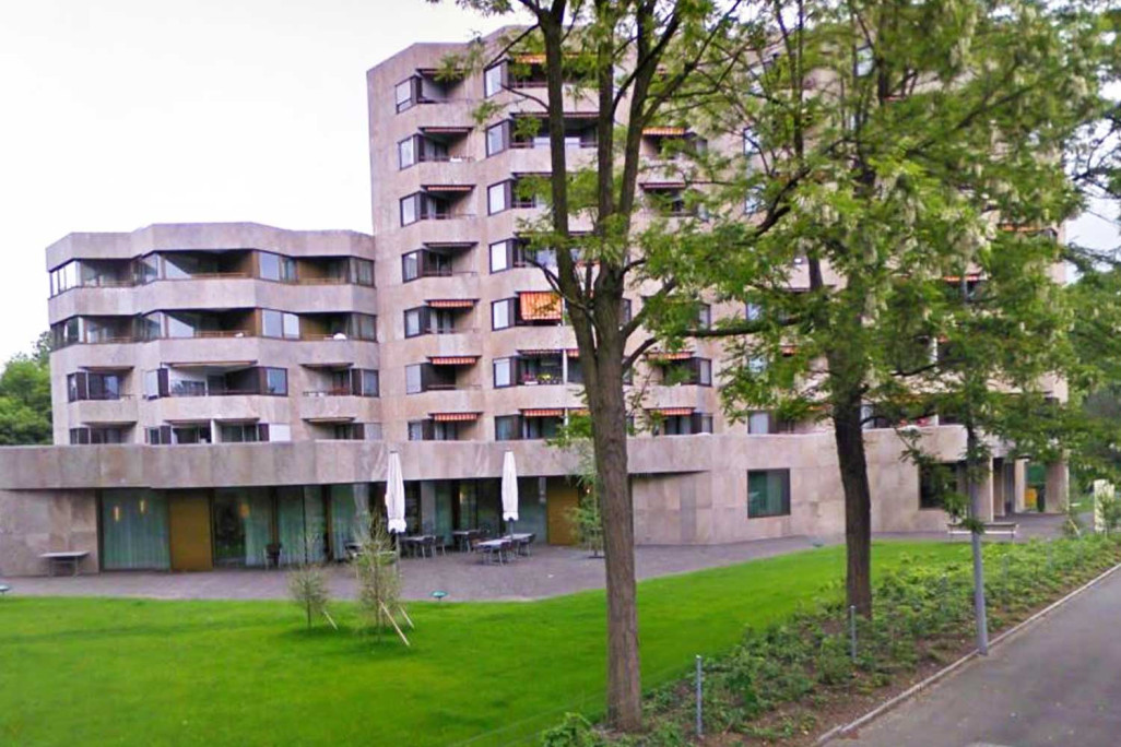 Gebäudeaufnahme Seniorama Burstwiese Zürich