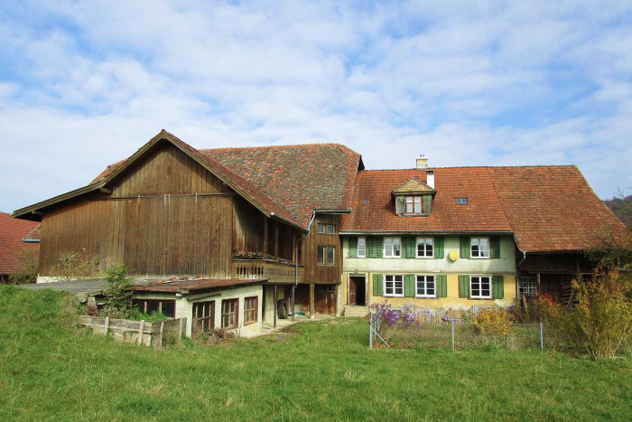 Bauernhaus mit Scheune