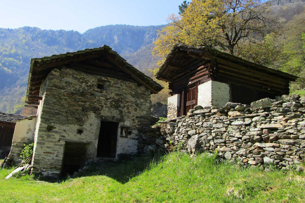 Gebäudevermessung Haus mit Heustall, HMQ AG