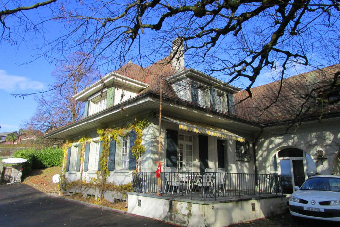 Villa